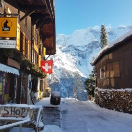 Pension Gimmelwald, hotel u gradu Gimmelwald