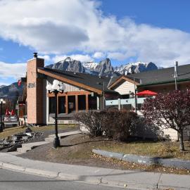The Drake Inn, hotel in Canmore