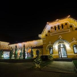 Hotel-Restaurant La Belle Epoque, hotel di Petroşani