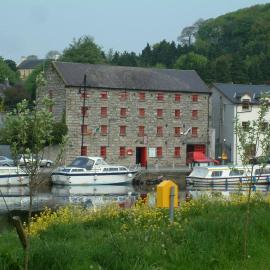 Waterside Guesthouse, hotell sihtkohas Graiguenamanagh