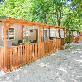 Mobile homes Premium MAGNOLIA Bijela Uvala, hôtel à Poreč