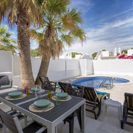 Vicky Rae Beach House - Vale do Lobo, hotel a Almancil