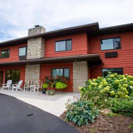 Open Hearth Lodge, hotel di Sister Bay