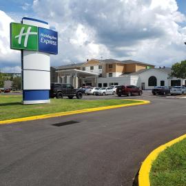 Holiday Inn Express Hotel Pittsburgh-North/Harmarville by IHG, hotel sa Harmarville