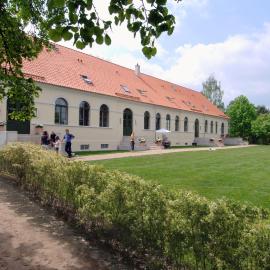 Kavaliershaus Schloß Blücher am Finckenersee, hotel in Fincken