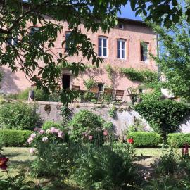 la grange aux oiseaux, Hotel in Arnaville