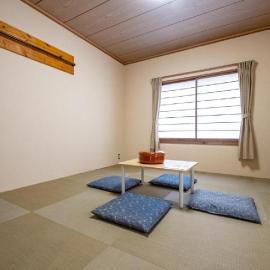 kawagutiko station inn / Vacation STAY 63733, hotel v destinácii Azagawa