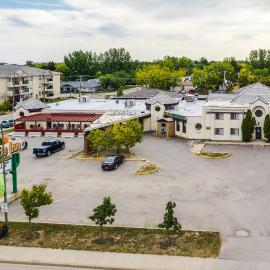 Adobe Inn, готель у місті Martensville