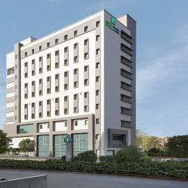 Holiday Inn Express Ahmedabad Prahlad Nagar by IHG, hotel a Ahmedabad