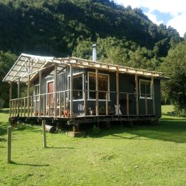 Cabaña El Alto Cochamó, hotel di Cochamó
