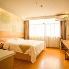 GreenTree Inn Zaozhuang Taierzhuang Ancient City Tourist Service Center Business Hotel، فندق في Zaozhuang