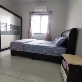 Lake Residence 167 aesthetic lakeview 1st floor, hotel in Putrajaya