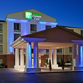 Holiday Inn Express Hotel & Suites Murray by IHG、マレーのホテル