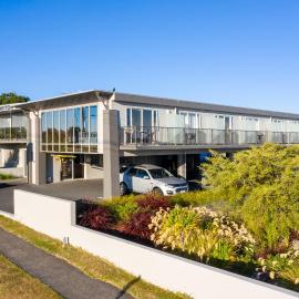 Lake Taupo Motor Inn, hotel di Taupo