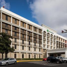 Holiday Inn Express Atlanta Airport-College Park by IHG, hotelli kohteessa Atlanta