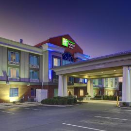 Holiday Inn Express Hotel & Suites Emporia by IHG, hotel in Emporia