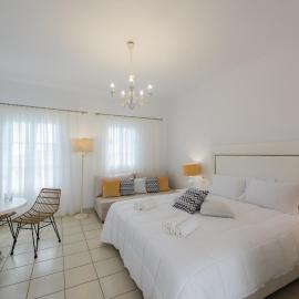 Eutuxia Rooms & Studios, hotel di Apollonia