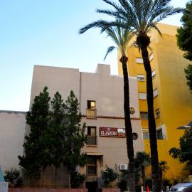 Hostal El Jardín, hotel in Benidorm