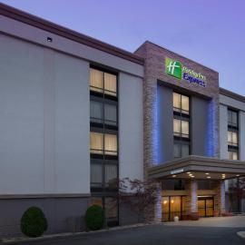 Holiday Inn Express Boston North-Woburn by IHG, viešbutis mieste Vobernas