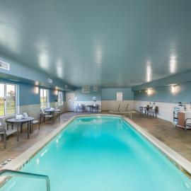 Holiday Inn Express Hotel & Suites Altoona-Des Moines by IHG, hotel din Altoona