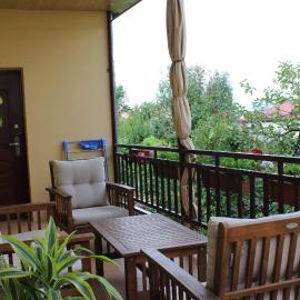Tinikos Guest House, hótel í Telavi