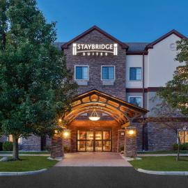 Staybridge Suites Kalamazoo by IHG โรงแรมในคาลาเมซู