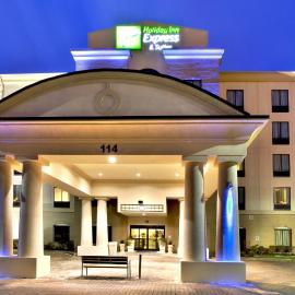 Viesnīca Holiday Inn Express & Suites Oak Ridge by IHG pilsētā Oukridža