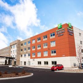 Holiday Inn Express & Suites - Halifax – Dartmouth，哈利法克斯的飯店