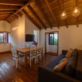 Casa Rural Los Frailes, hotel din Los Llanillos