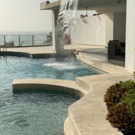 Villa Somone pied dans l’eau, Hotel in Somone