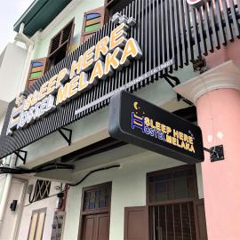 Sleep Here Hostel, Melaka, hotel v destinácii Melaka