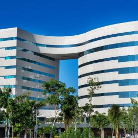 Holiday Inn & Suites - Merida La Isla by IHG, hotel di Merida