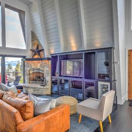 10 Mi to Skiing: Tahoe City A-Frame Home