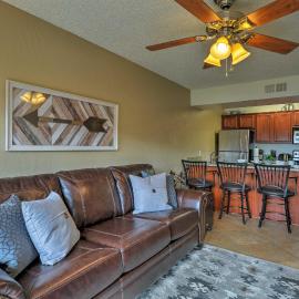 South Sedona Condo w/ Pool Access - Walk to Shops!، فندق في سيدونا