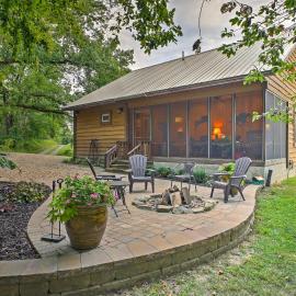 Beautiful Makanda Cabin in Shawnee National Forest, hotel di Makanda