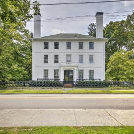 Elegant Norwich House w/ Billiards Room & Ballroom