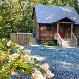 Hot Tub & Views: Charming Bryson City Cabin!, Hotel in Bryson City