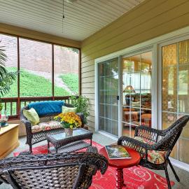 Condo on Kingwood Golf Course ~ 3 Mi to Main St!, hotel in Clayton