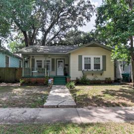 Cozy Gulfport Home: Walk to Beach, Marina & Casino, hotel in Gulfport