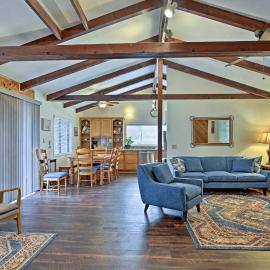 Cozy Home w/ Patio Near Yosemite National Park!