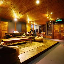 HAKUBA LODGE OMUSUBI, hotel em Otari