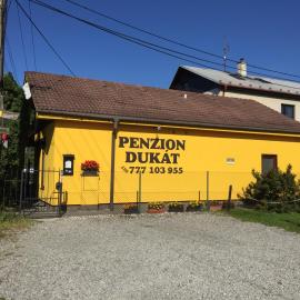 Penzion Dukát, hotel u gradu Vřesina