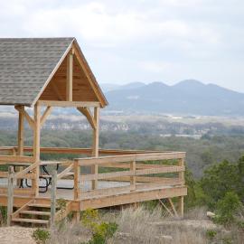 Quiet Utopia Retreat: Deck & Hill Country Views, hotell sihtkohas Utopia