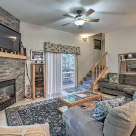 Carnelian Bay Home w/ Hot Tub Near Tahoe Skiing