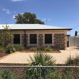 Cute and Cosy II - Events, Workers, Getaways., Hotel in Murray Bridge