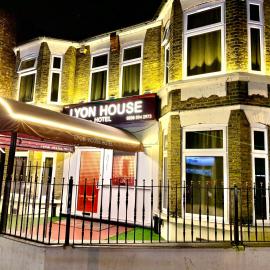 Lyon House Hotel