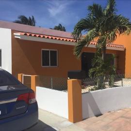 Luna 39, hotel in Oranjestad