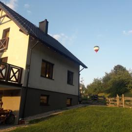 Apartament Pod Skarpą z balią Wieżyca, hotel in Szymbark