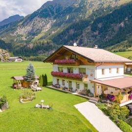 Fassnauerhof Ridnaun, hotel i Racines