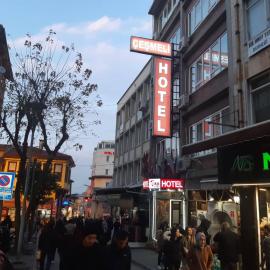 Hotel Cesmeli, hotell i Bursa